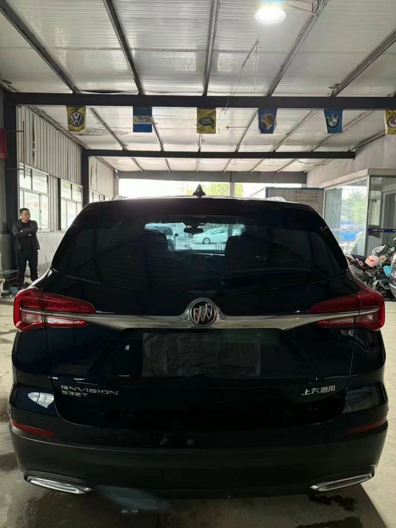 济宁22年别克昂科威4