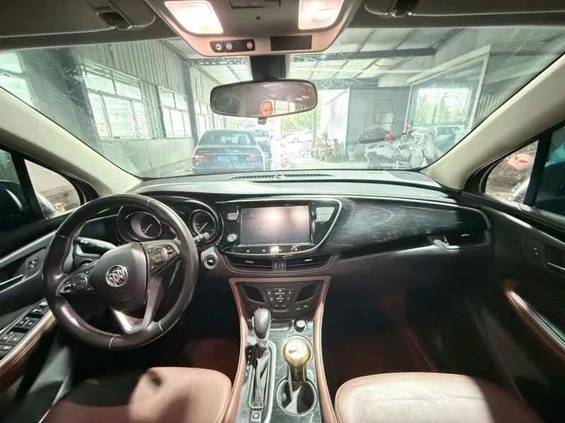 济宁22年别克昂科威9