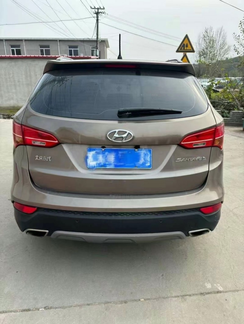 保定13年现代新胜达8