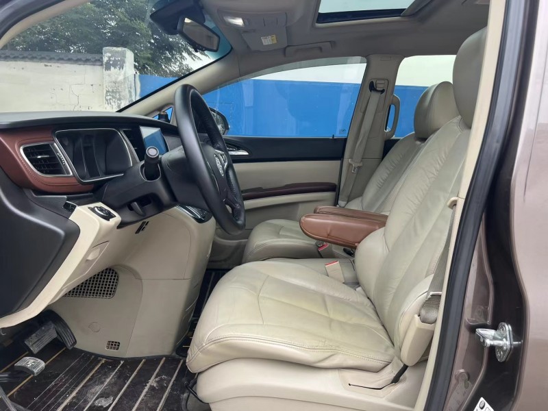 青岛14年别克GL85