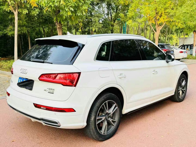 潍坊21年奥迪Q57