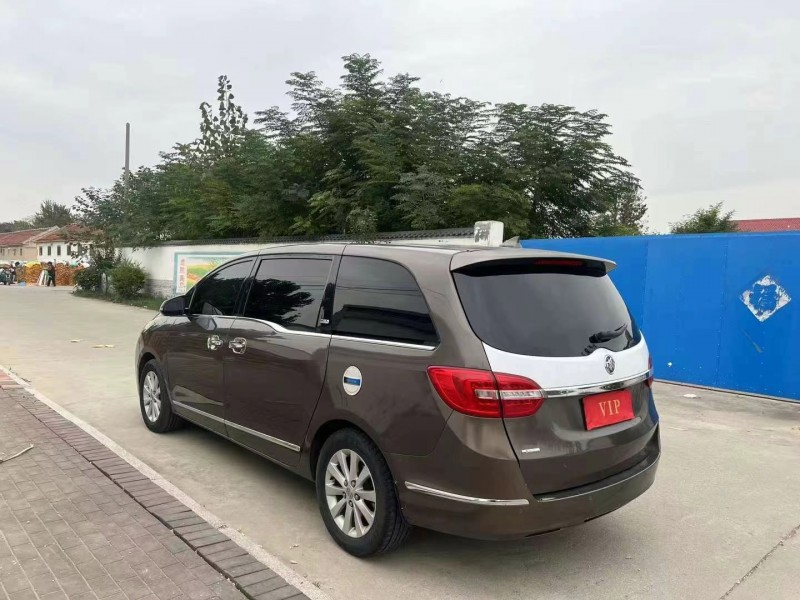 济宁21年别克GL87