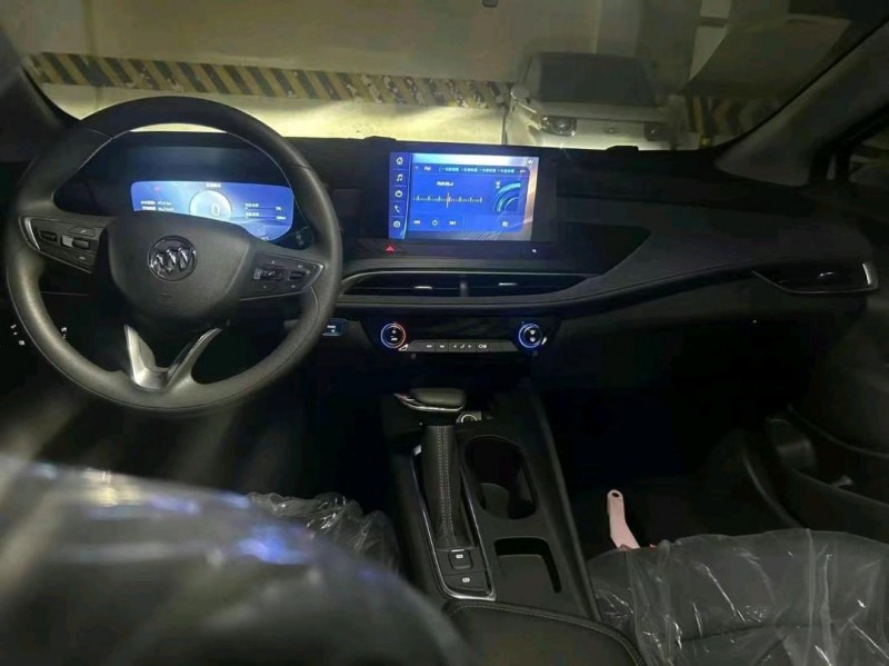 成都24年别克微蓝5