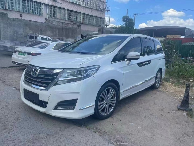 济宁18年本田艾力绅3