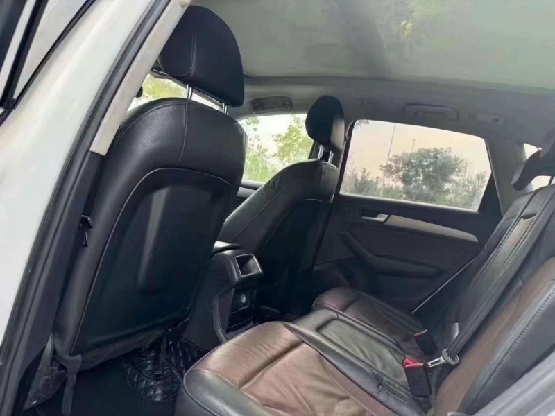 枣庄17年奥迪Q56