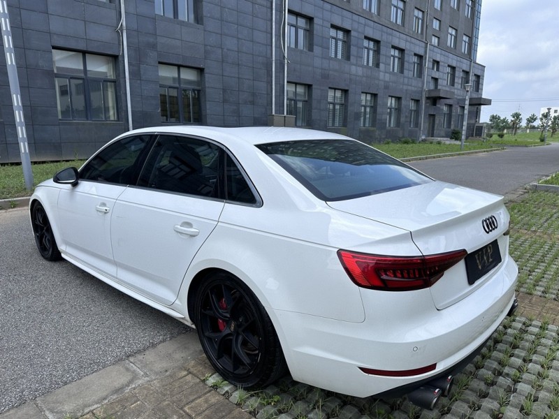 盐城17年奥迪A4L8