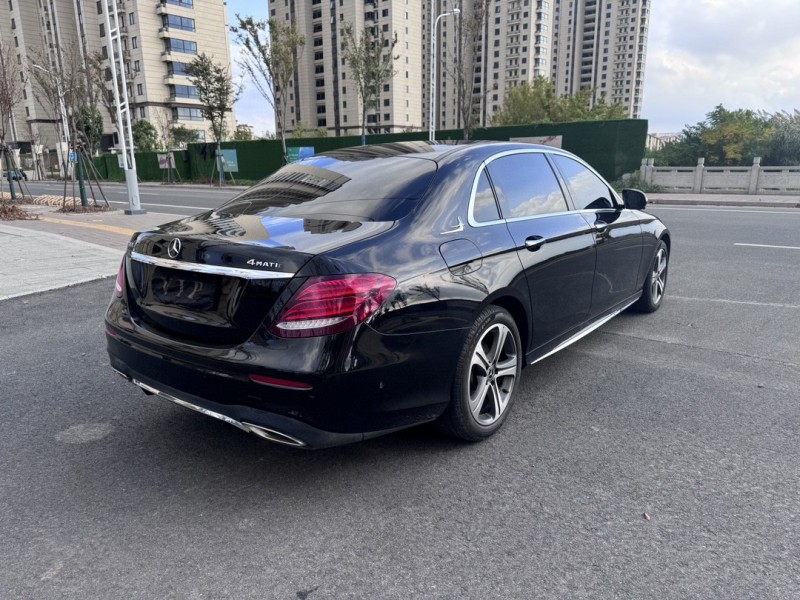盐城19年奔驰E8
