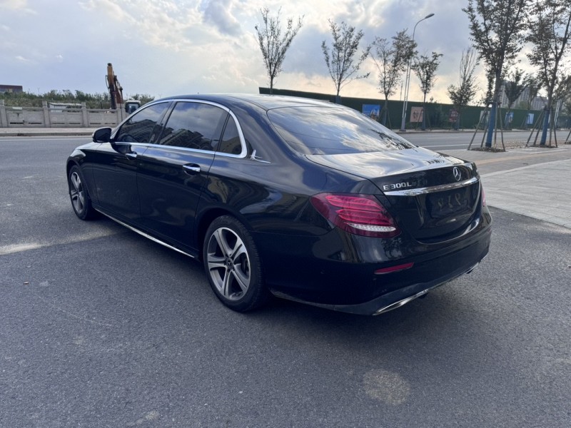 盐城19年奔驰E9