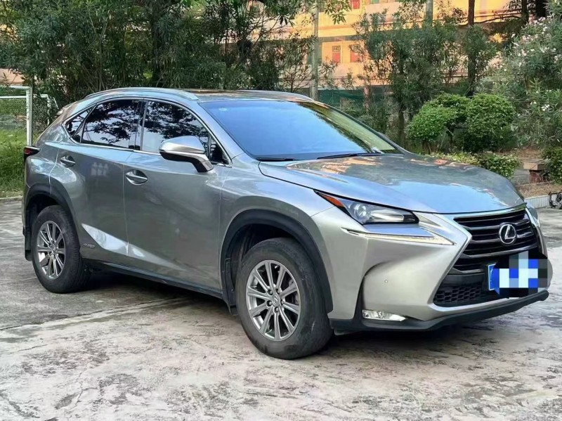 深圳16年雷克萨斯NX8