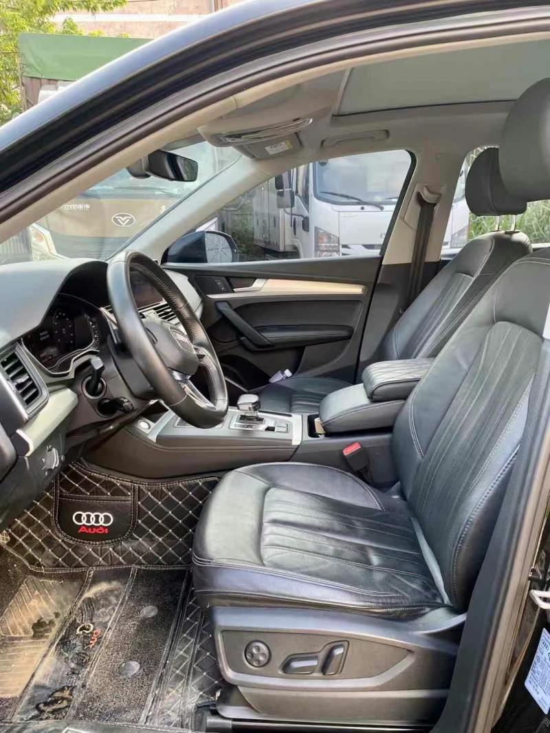 广州20年奥迪Q56