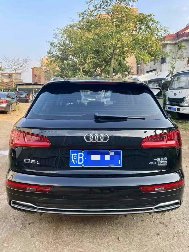 广州20年奥迪Q59