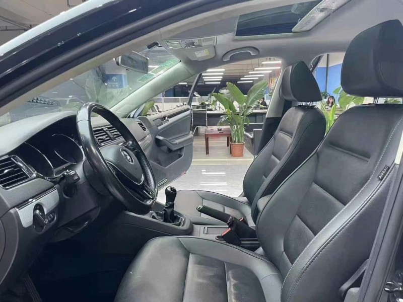 成都15年大众速腾3