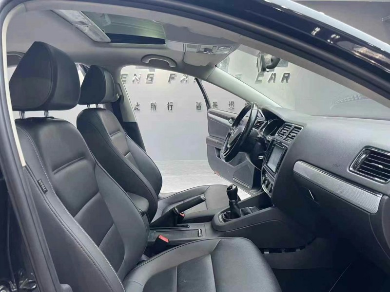 成都15年大众速腾7