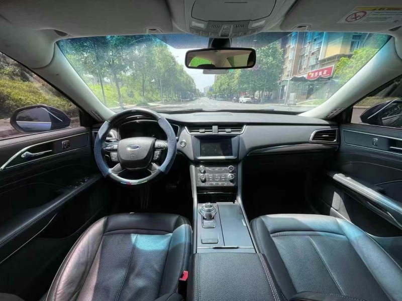 成都16年福特金牛座5