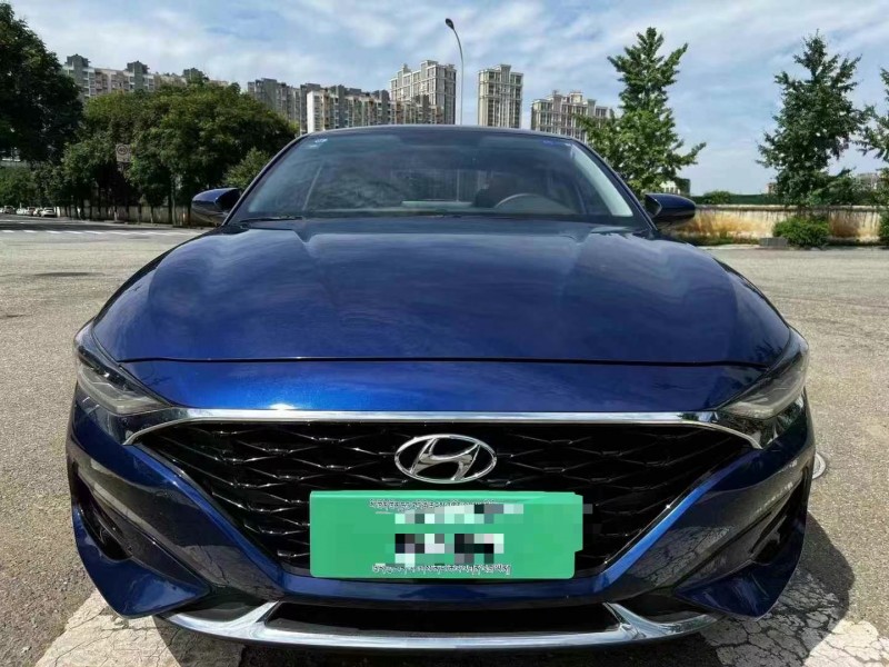 成都21年现代菲斯塔1