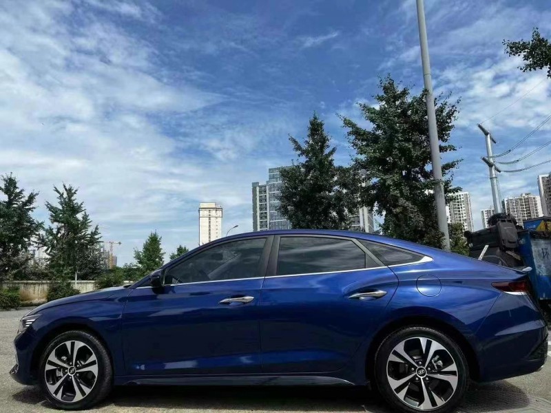 成都21年现代菲斯塔9