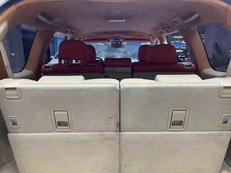 成都16年丰田普拉多6