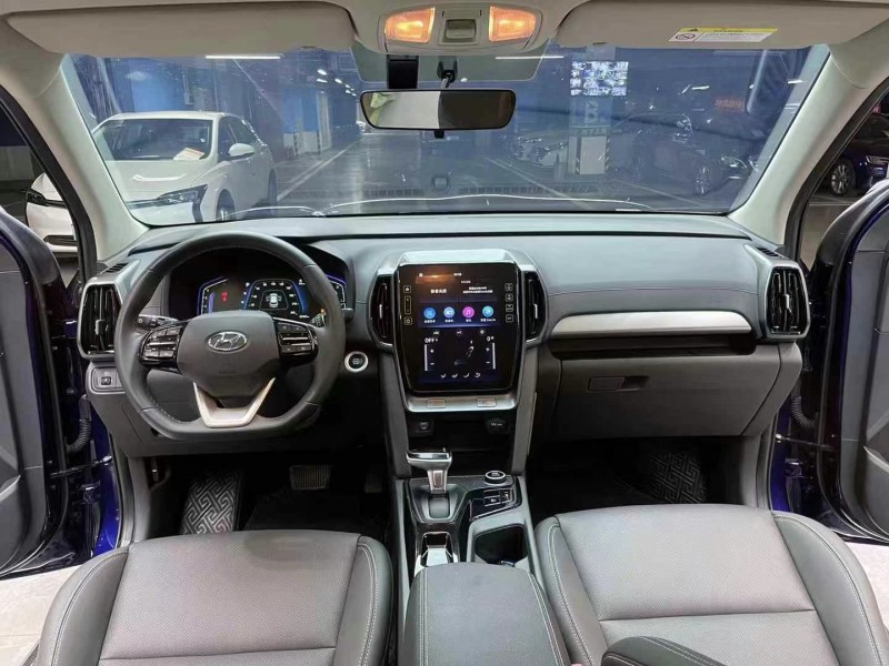 成都22年现代ix358