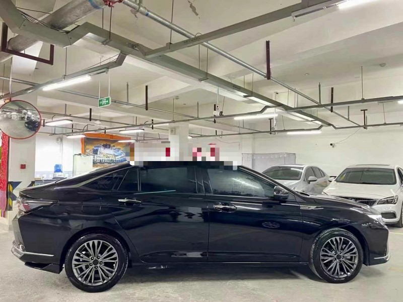 成都22年东风奕炫7