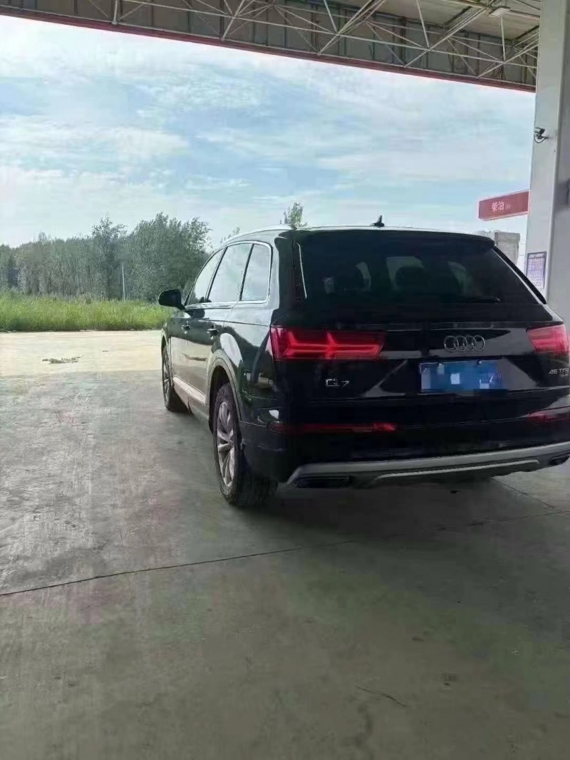 菏泽17年奥迪Q75