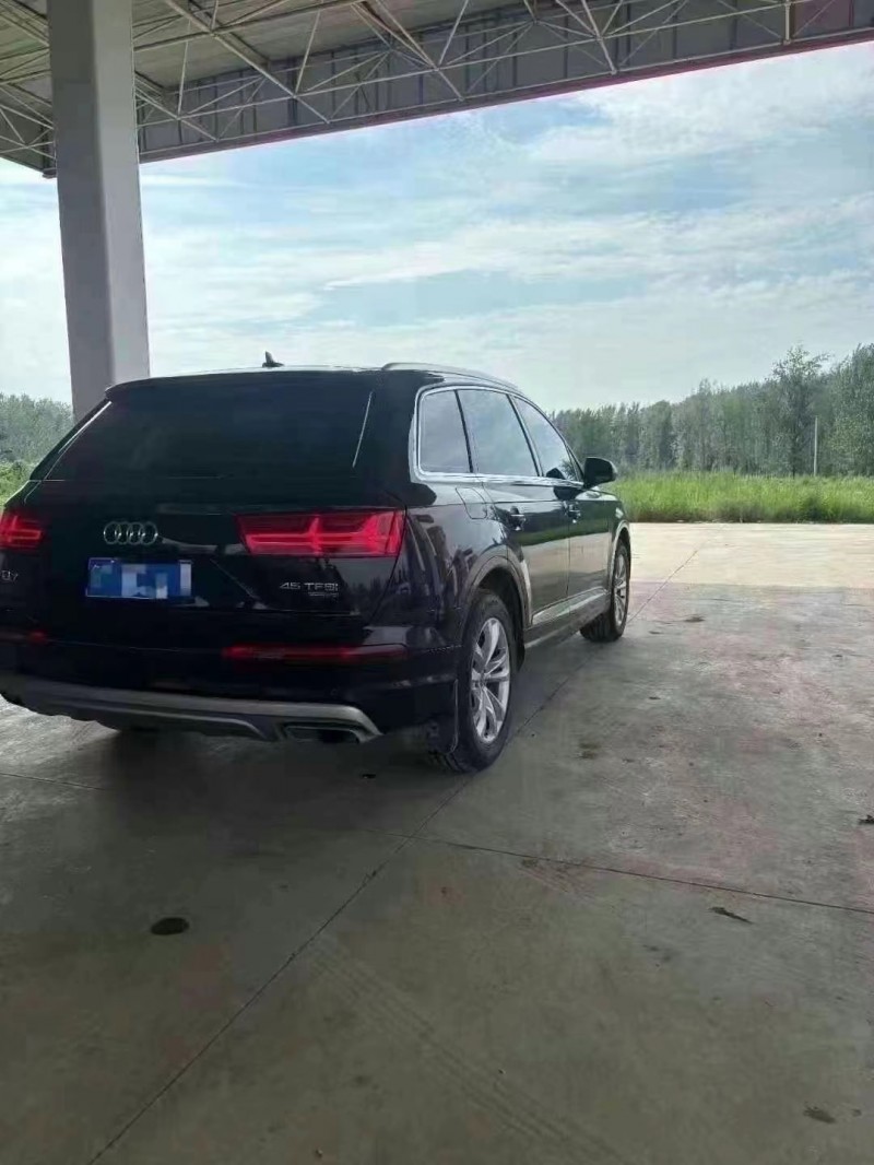 菏泽17年奥迪Q76