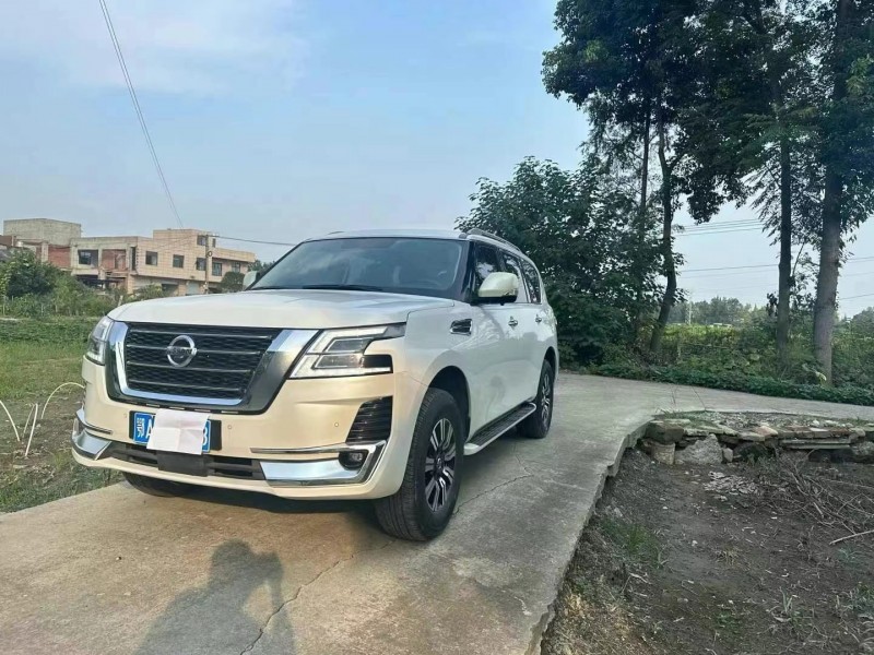 成都20年日产途乐2