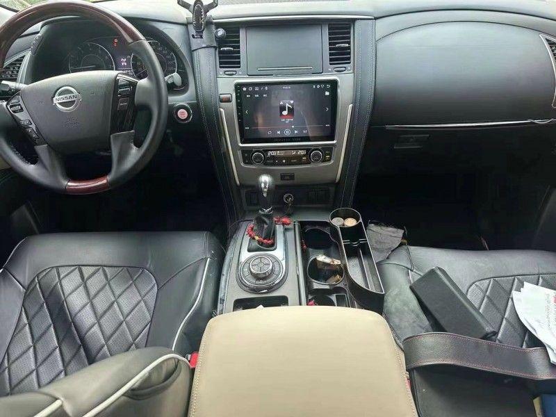 成都20年日产途乐4