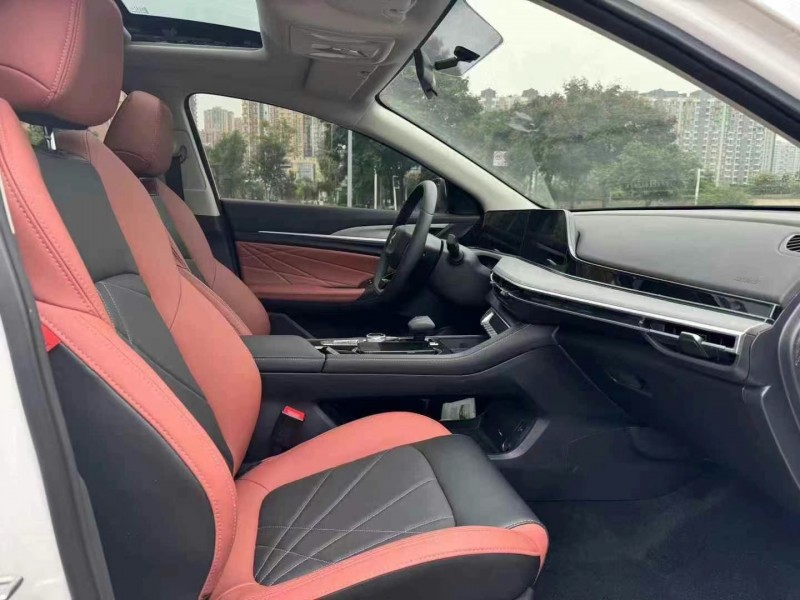 成都24年长安汽车逸动4