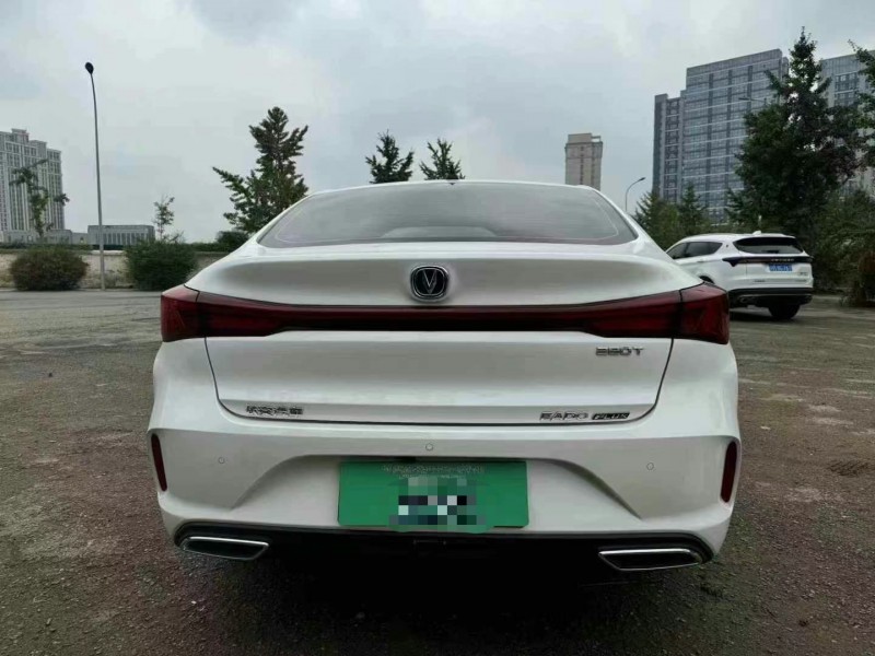 成都24年长安汽车逸动7