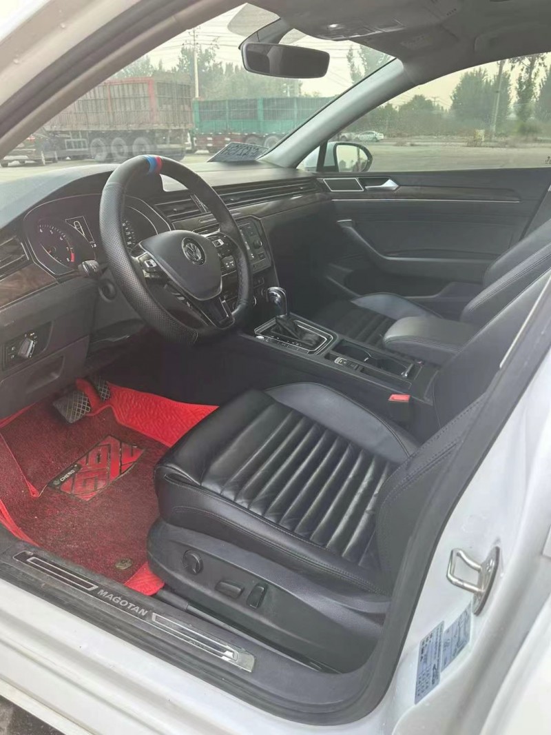 保定18年大众迈腾4