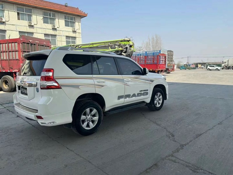 保定14年丰田普拉多8