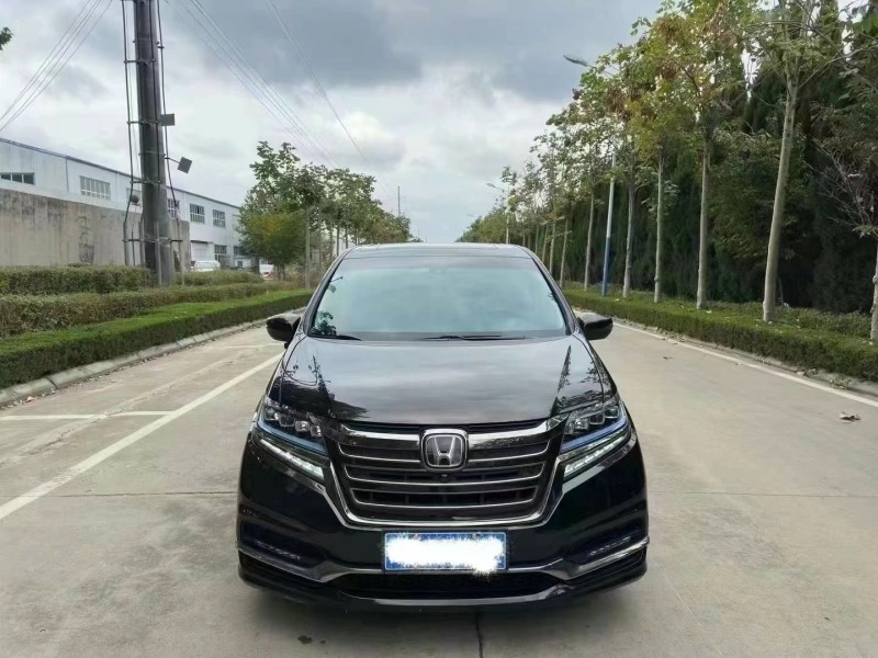 菏泽19年本田艾力绅1