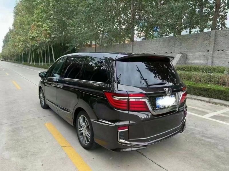 菏泽19年本田艾力绅8