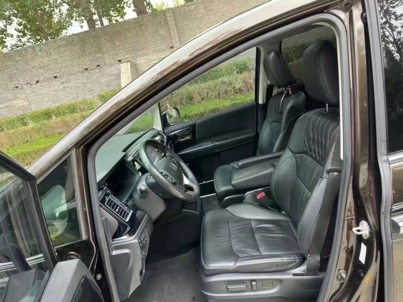 菏泽19年本田艾力绅9