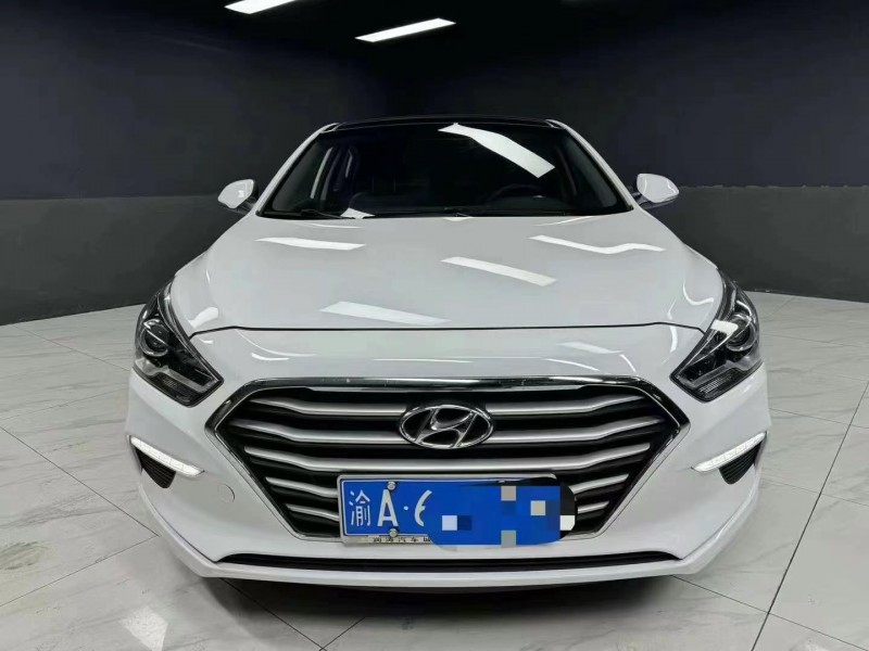 成都18年现代名图1