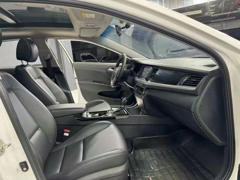 成都18年现代名图3