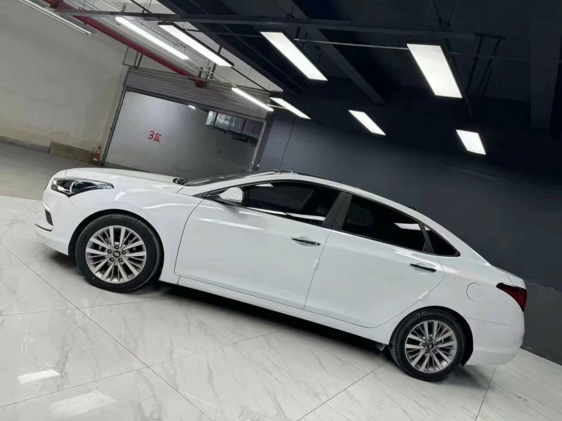 成都18年现代名图6