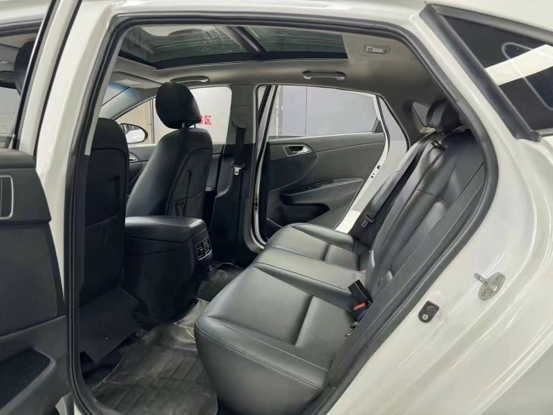 成都18年现代名图7