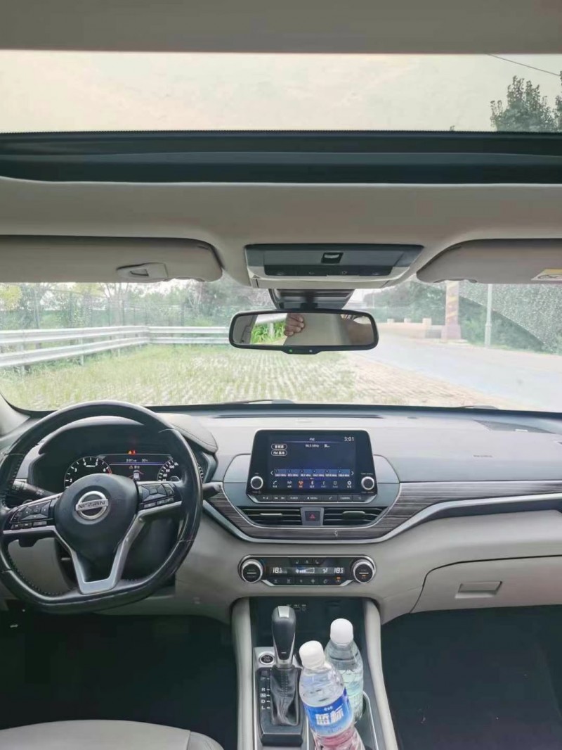 保定19年日产天籁7