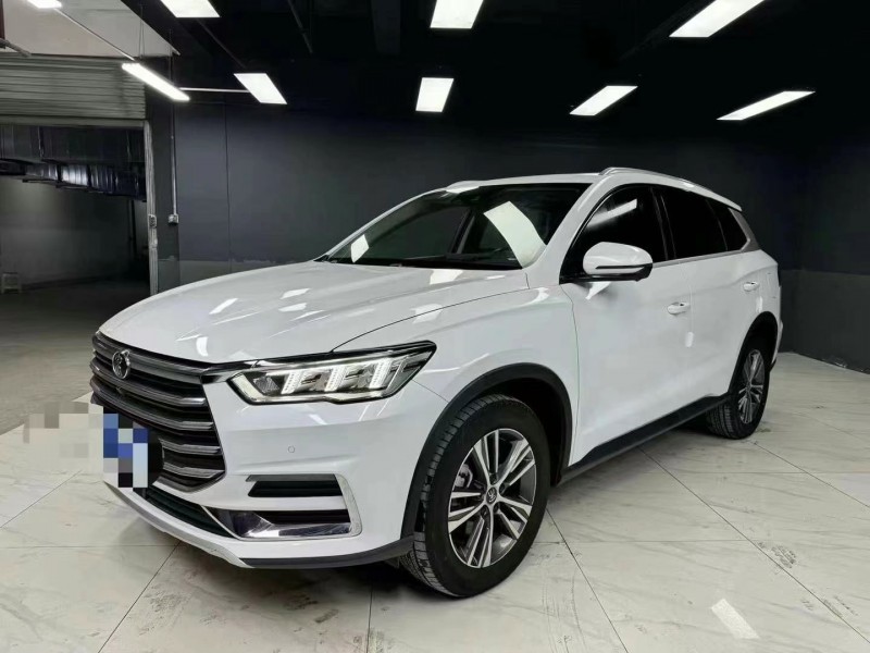 成都20年比亚迪宋3