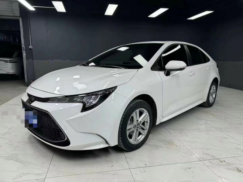 成都23年丰田雷凌4