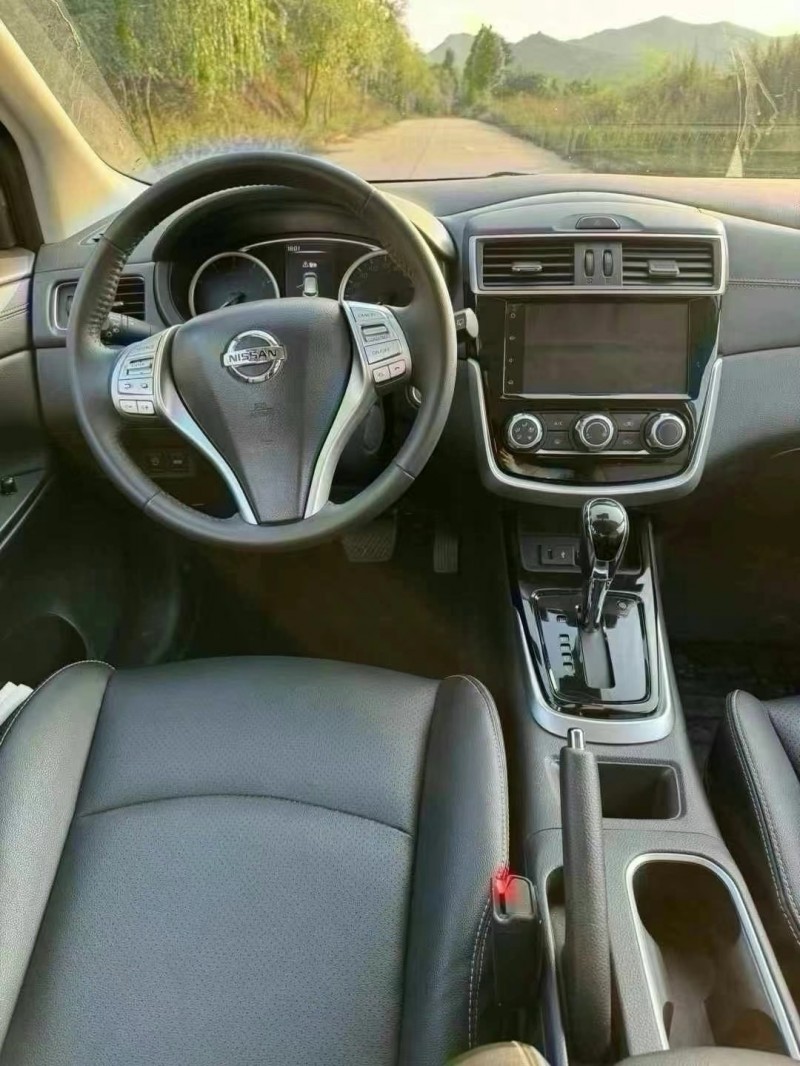 保定22年日产骐达4