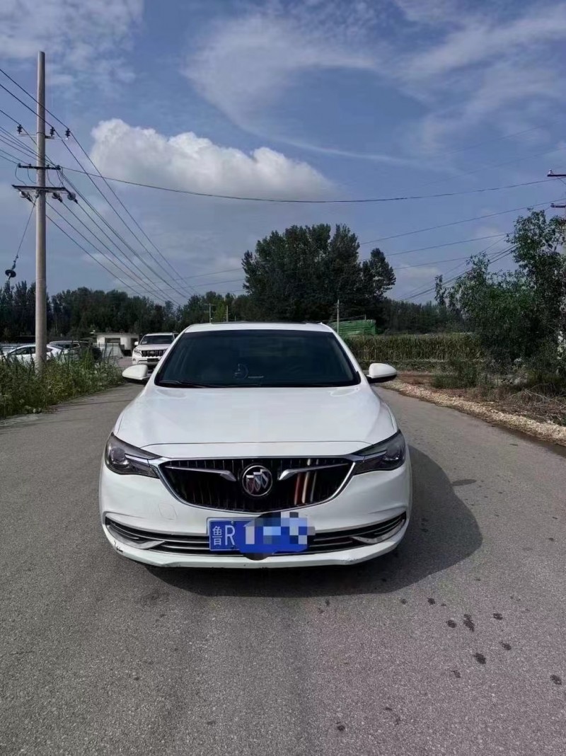 菏泽19年别克英朗1