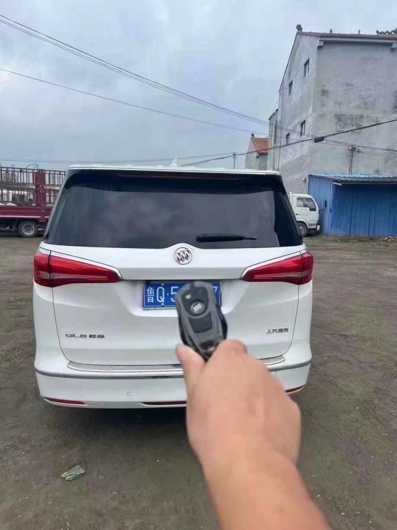 菏泽20年别克GL82