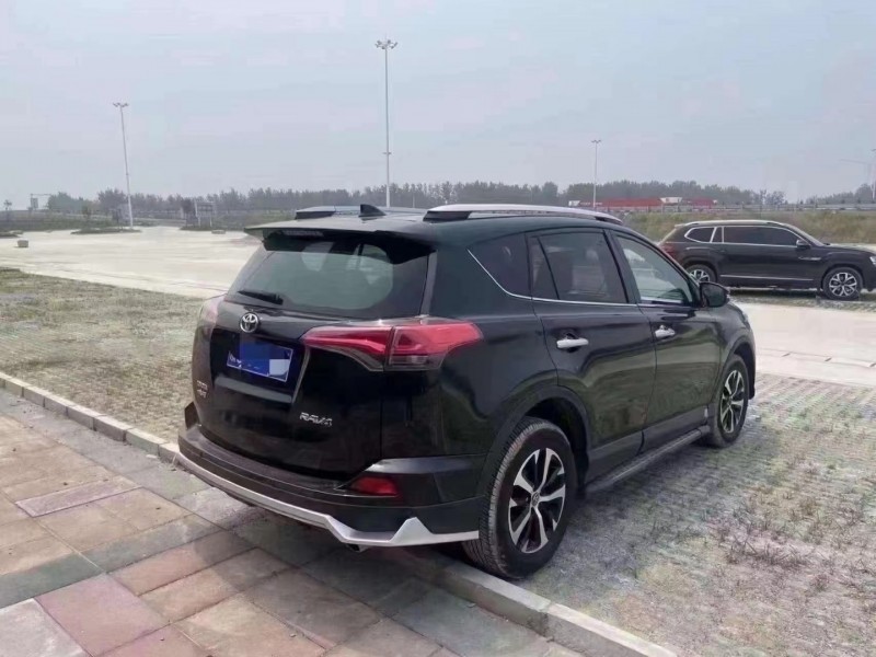 菏泽19年丰田RAV4荣放4