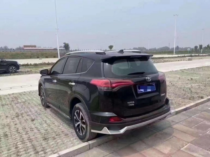 菏泽19年丰田RAV4荣放7