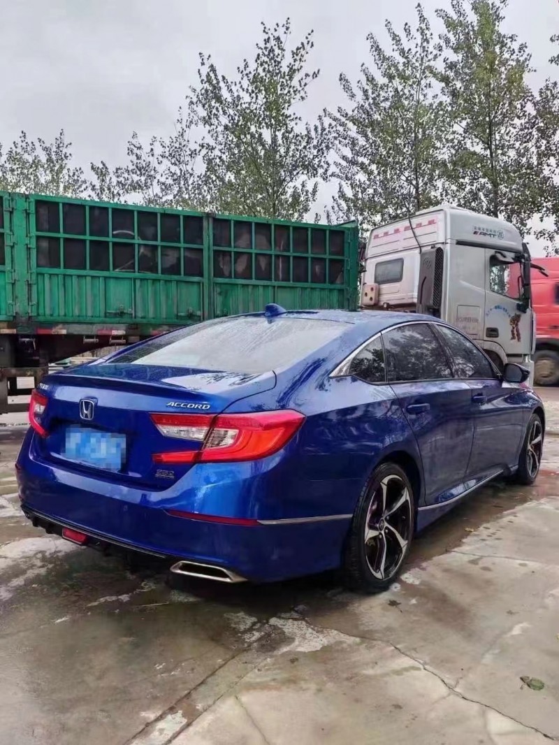 菏泽18年本田雅阁9