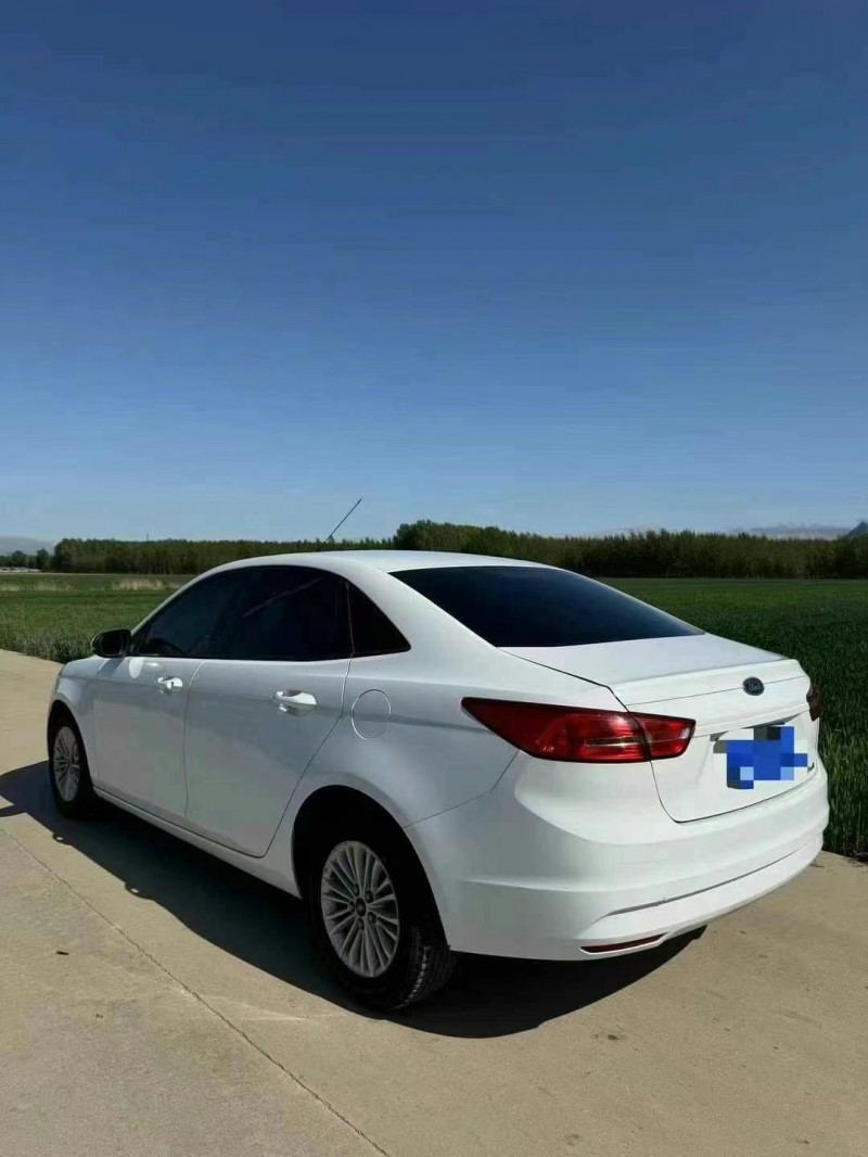 济宁15年福特福睿斯7