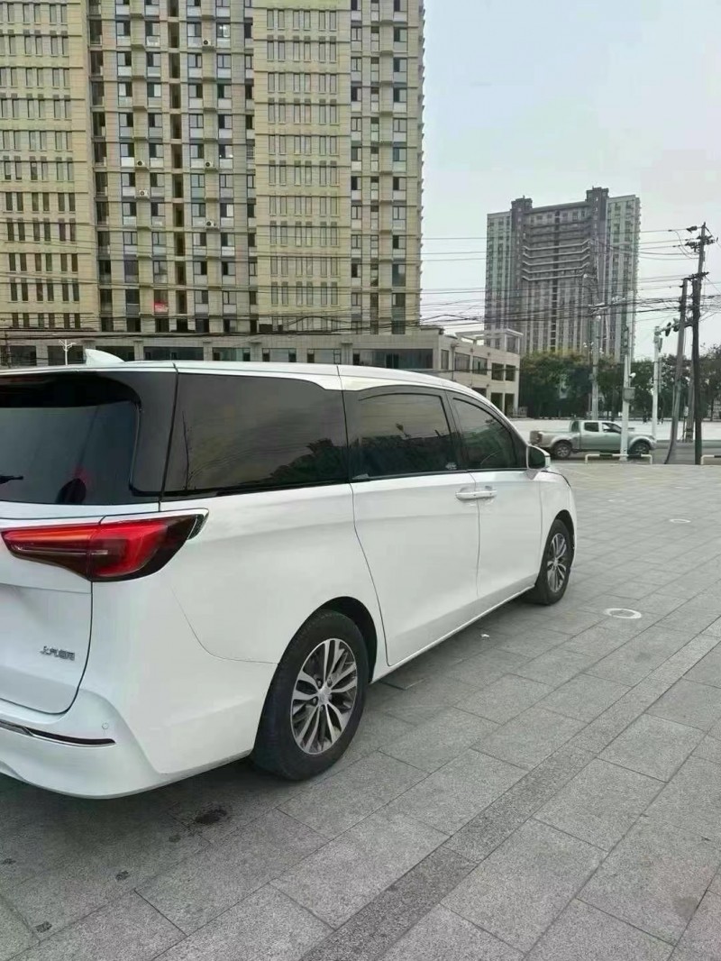 泰安21年別克GL84