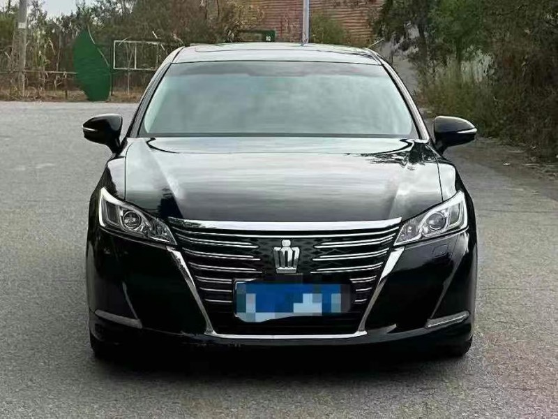青岛15年丰田皇冠1